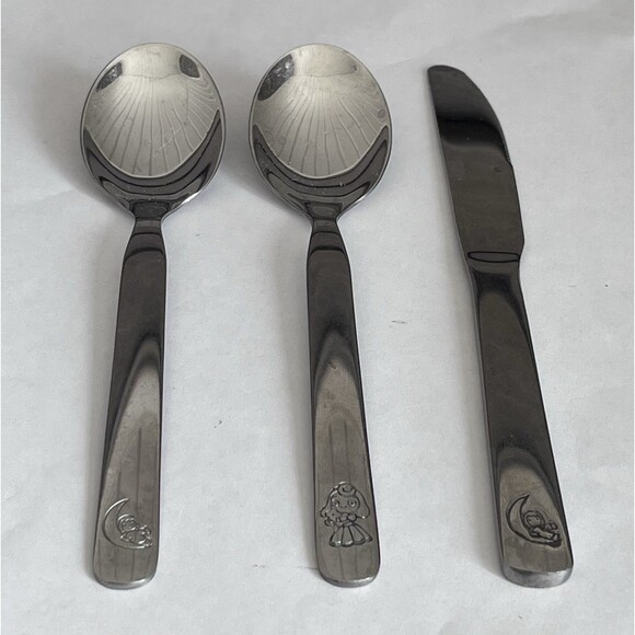 VTG Childrens Embossed Stainless Flatware Nursery Rhyme Set Baby Shower Gift - Picture 1 of 2